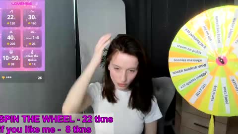 mollie_blush online show from May 6, 7:35 am