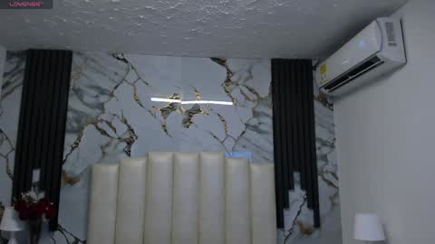 Hey Guys  Im Mollie online show from April 15, 12:01 pm