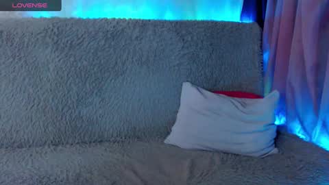 Molly1sex online show from January 18, 9:13 am