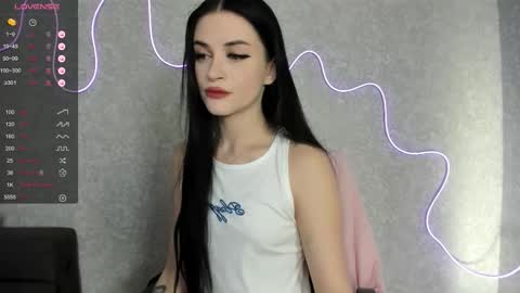 Molly - online show from October 18, 6:48 am