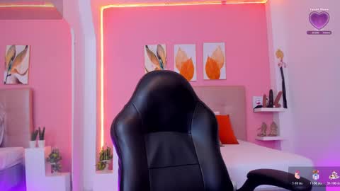 Snapshot of molly_h0t chatting on October 20, 12:16 pm online show from October 20, 12:16 pm