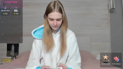 Molly Hunt online show from January 15, 3:11 am