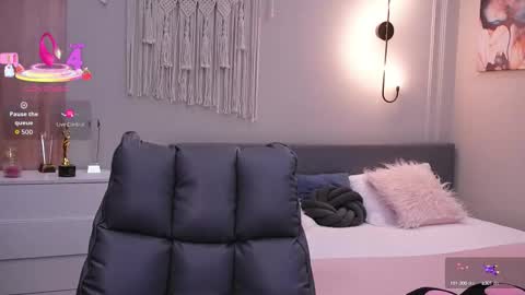 Molly online show from September 19, 1:07 am