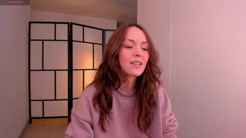   MOLLY   online show from March 26, 5:40 pm