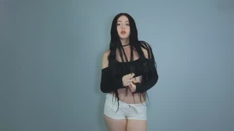 Snapshot of molly_millerr chatting on July 16, 5:08 pm molly_millerr online show from July 16, 5:08 pm