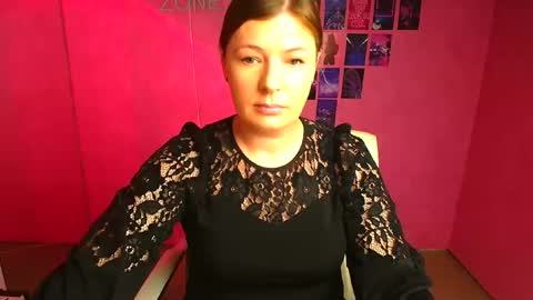 Snapshot of molly_mis chatting on April 22, 11:34 am Molly online show from April 22, 11:34 am