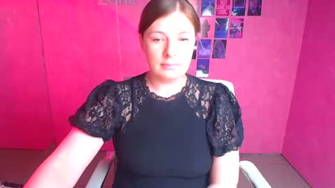 Snapshot of molly_mis chatting on May 21, 11:50 am Molly online show from May 21, 11:50 am