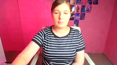 Snapshot of molly_mis chatting on June 26, 11:47 am Molly online show from June 26, 11:47 am