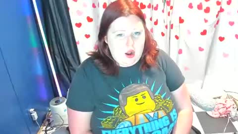 molly_moons online show from July 19, 11:30 pm