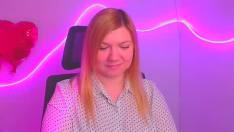 Molly online show from March 10, 12:15 pm