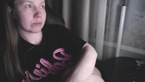 I have new photos come and see with love Molly online show from February 22, 7:34 pm