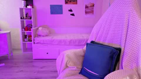 Snapshot of molly_soft chatting on July 24, 2:59 pm Molly online show from July 24, 2:59 pm