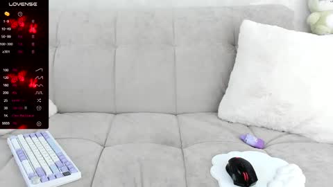 Snapshot of molly_sweetbaby chatting on March 7, 2:12 pm Ill tell you when were private online show from March 7, 2:12 pm