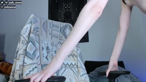 Molly online show from January 12, 3:57 pm