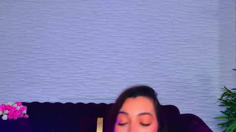 Julia online show from February 19, 9:44 pm