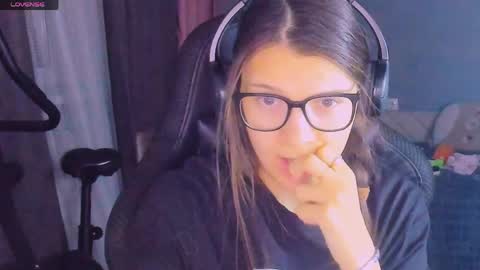  KIRA  online show from March 31, 5:02 pm