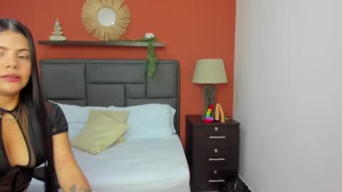 mollylove_ online show from September 30, 11:48 am