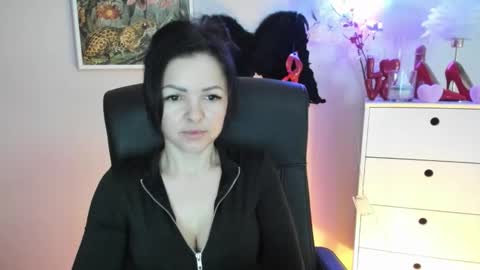 Molly online show from February 16, 7:26 am