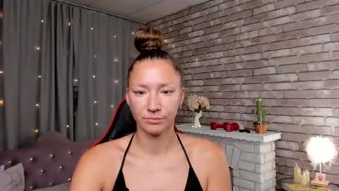hi im Molly heregreat boobs big heart  warm pussy  online show from July 5, 12:28 am