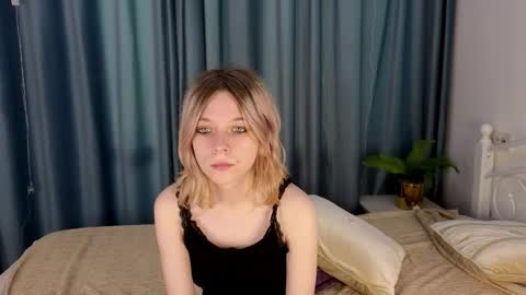 mollysally online show from April 3, 4:10 am
