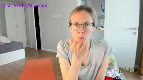 AngelMomm online show from April 30, 3:57 am