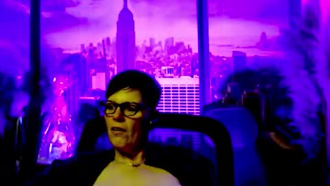 Snapshot of mollysun chatting on May 4, 6:26 pm MollySun Nina Randmann online show from May 4, 6:26 pm