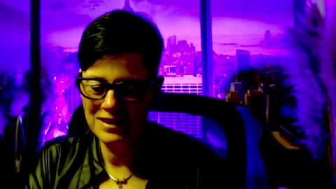 Snapshot of mollysun chatting on May 6, 4:56 pm MollySun Nina Randmann online show from May 6, 4:56 pm