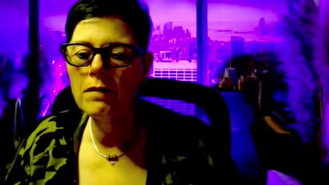 Snapshot of mollysun chatting on May 29, 6:28 pm MollySun Nina Randmann online show from May 29, 6:28 pm