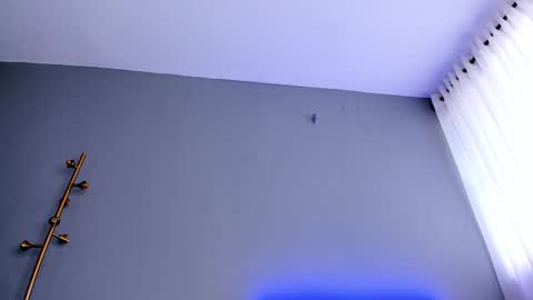 Molly online show from February 1, 4:00 pm