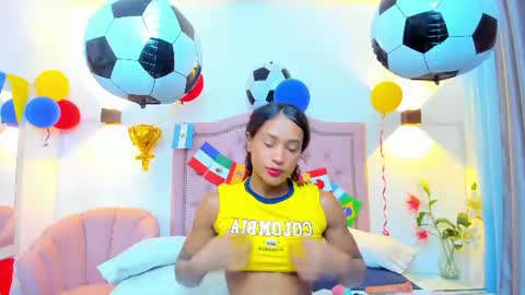 Snapshot of molyrestrepo chatting on July 7, 7:51 pm molyrestrepo online show from July 7, 7:51 pm