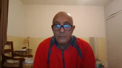 moment71200 online show from November 22, 7:29 am