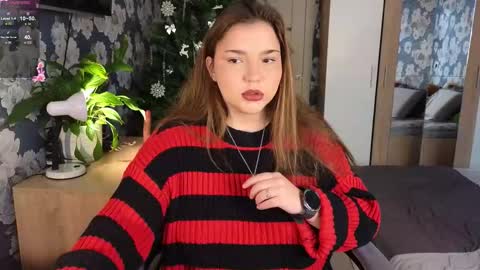 Leah online show from January 15, 11:26 am