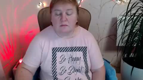 Snapshot of mommy99x chatting on December 6, 5:55 pm Mommy99X online show from December 6, 5:55 pm