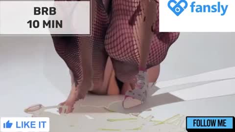 Mommy online show from December 27, 2:14 am