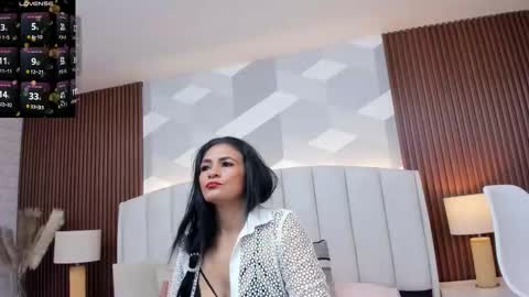 Letty Smith online show from November 25, 10:59 am