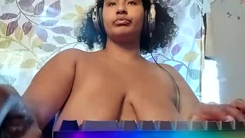 Mommy bubbles online show from October 6, 5:43 pm