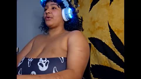 Mommy bubbles online show from March 1, 2:24 am