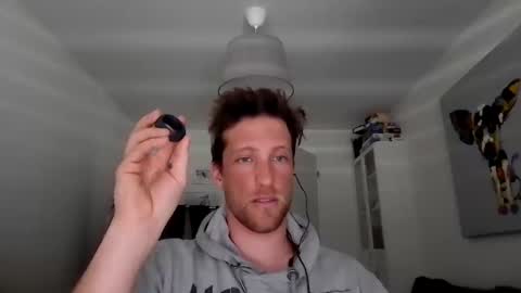 Snapshot of moms_little_monster chatting on December 2, 11:12 am moms_little_monster online show from December 2, 11:12 am