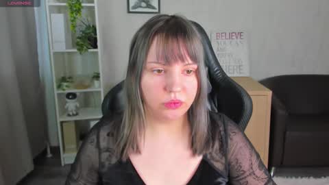 mon1ca_jones online show from March 4, 9:15 am