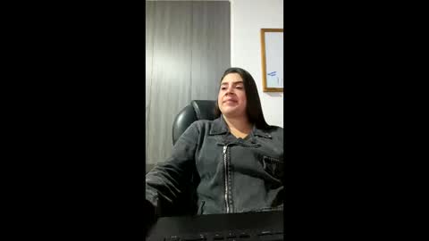 Snapshot of mona28__ chatting on September 22, 11:23 am Mona online show from September 22, 11:23 am