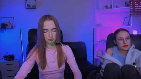 Mona  online show from November 6, 8:21 pm