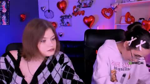 Mona  online show from March 7, 7:55 pm