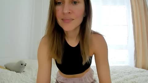 Mona online show from January 7, 11:12 am