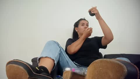 Snapshot of monaa_paloma chatting on June 4, 9:21 pm monaa_paloma online show from June 4, 9:21 pm