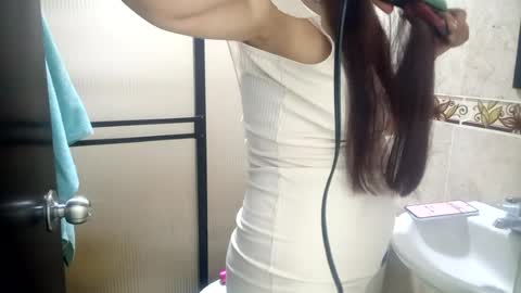 Snapshot of monaa_paloma chatting on August 8, 2:36 am monaa_paloma online show from August 8, 2:36 am