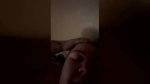 Snapshot of monab9292 chatting on May 22, 7:59 am monab9292 online show from May 22, 7:59 am