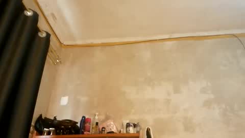 Snapshot of monah_ebony chatting on May 25, 12:33 pm mona online show from May 25, 12:33 pm