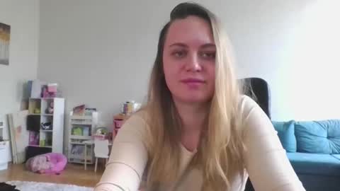 monarise online show from April 30, 10:10 am