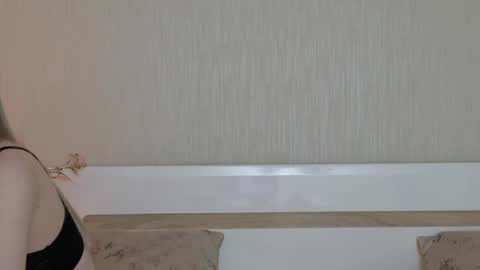 Monaxxx  online show from January 19, 9:45 pm