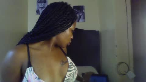 Snapshot of monchi_kiss chatting on July 19, 5:00 am MonchiTalrianmaraladasha online show from July 19, 5:00 am